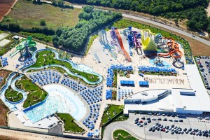 Bazénové technologie pro chorvatský aquapark Aquacolors dodal zlínský Centroprojekt