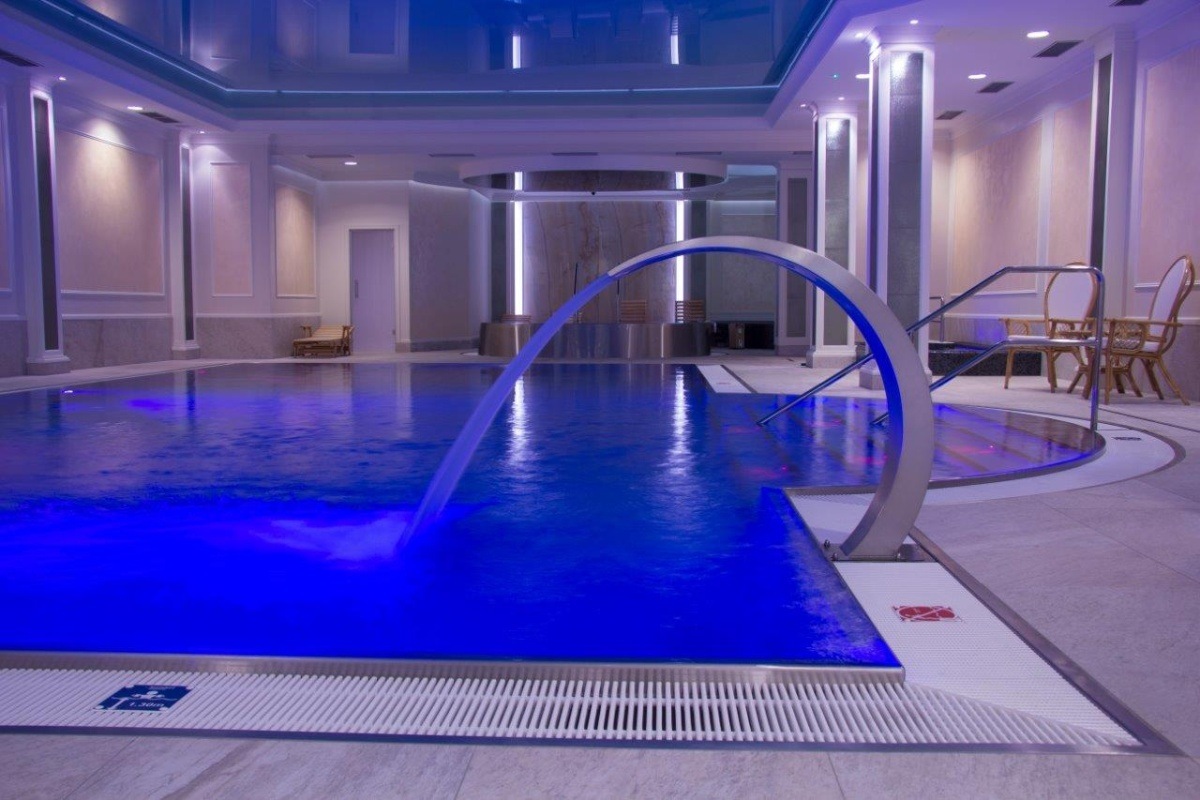 Rekonstrukce hotelového bazénu a wellness hotelu Richmond v Karlových Varech