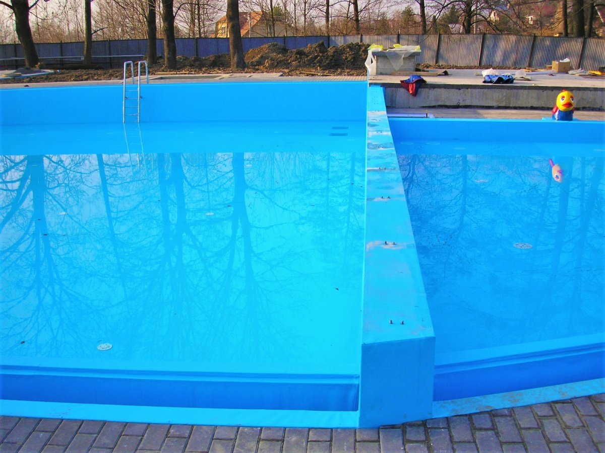 Bazénové fólie a technologie pro koupaliště Roštín