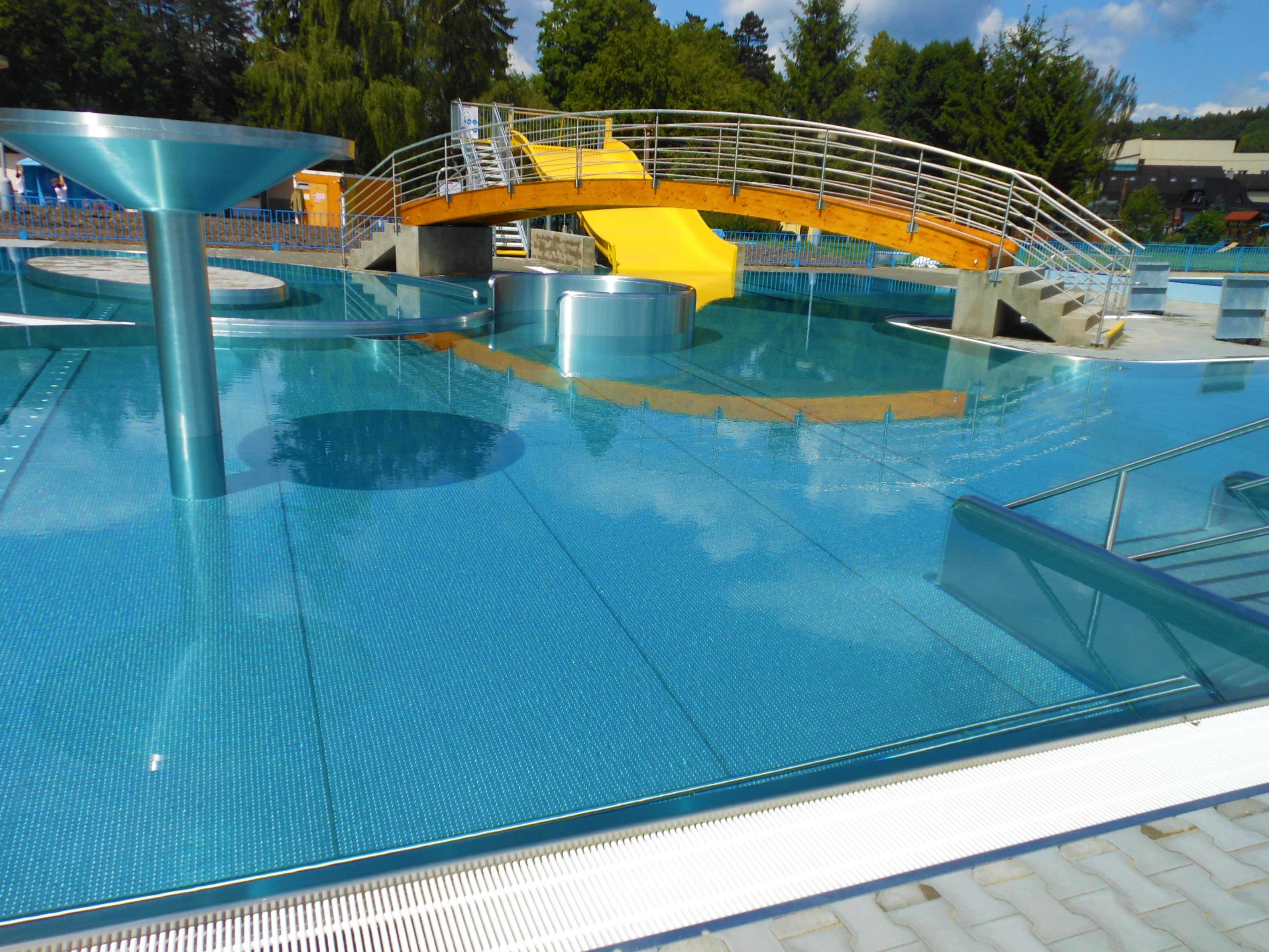 Bazénové technologie pro Rožnovské koupaliště v Rožnově pod Radhoštěm