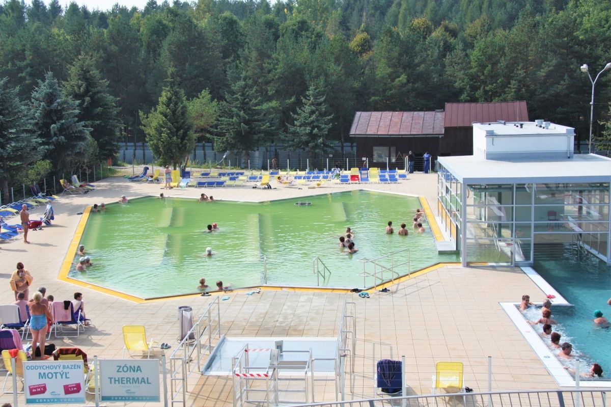 Nerezové bazény na termálném kúpalisku Vrbov