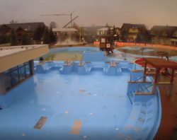Časosběrné video z výstavby bazénu v Gino Paradise Bešeňová